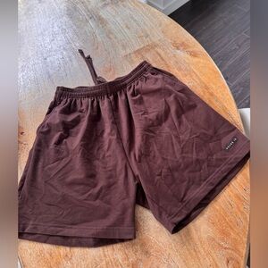 House iD Brown shorts